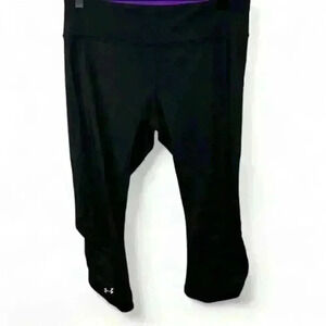 Under Armour Women's Capri Leggings Black/Purple Size Medium